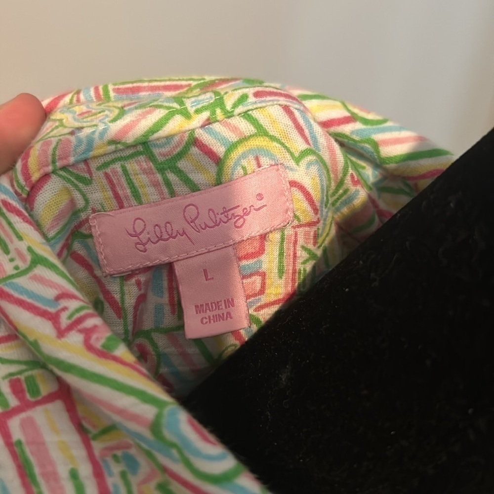 Lily Pulitzer large 3/4 button down  F - Picture 7 of 8